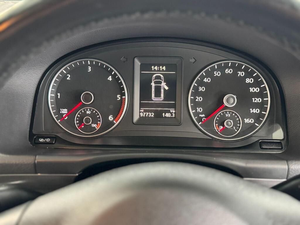 Used Volkswagen Touran 2012 for sale - 76776347: Photo 40