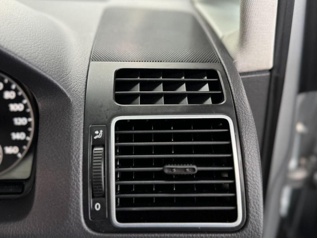 Used Volkswagen Touran 2012 for sale - 76776347: Photo 46