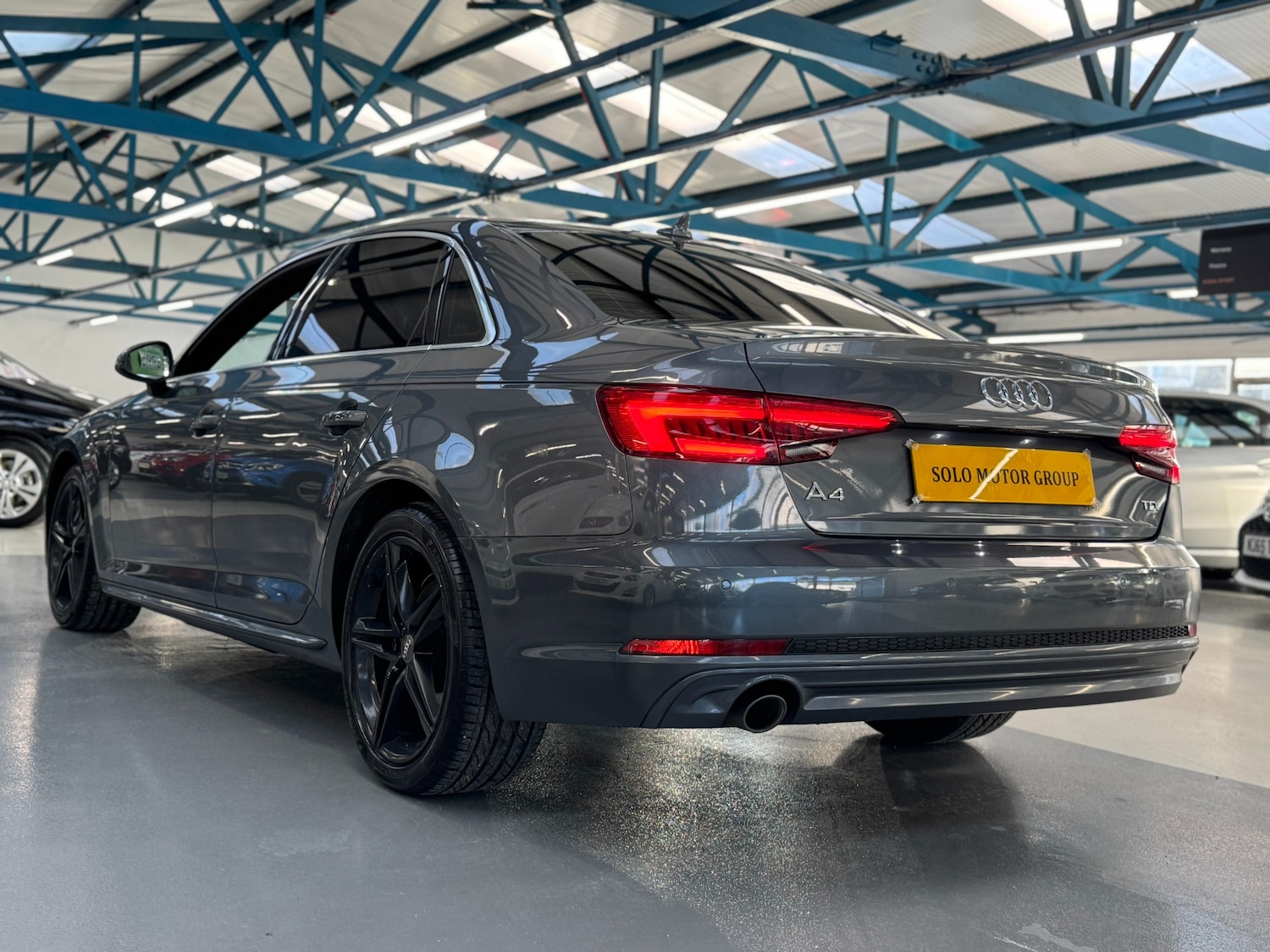 Used Audi A4 2017 for sale - 76682390: Photo 15