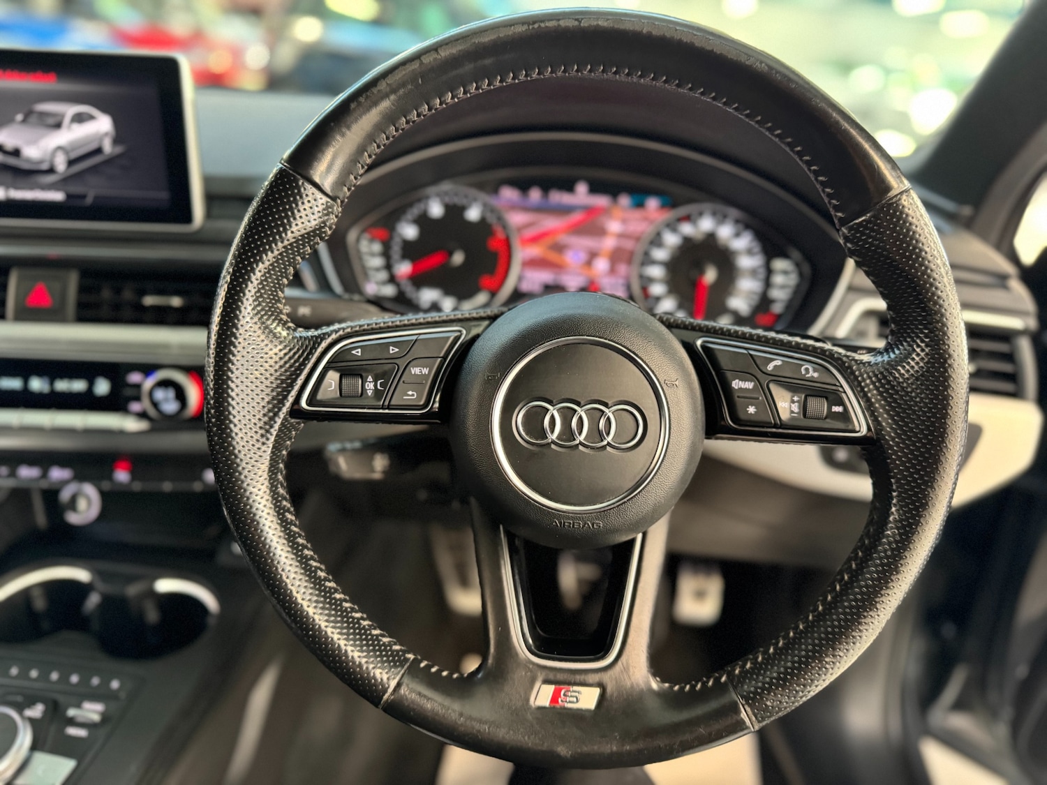 Used Audi A4 2017 for sale - 76682390: Photo 42