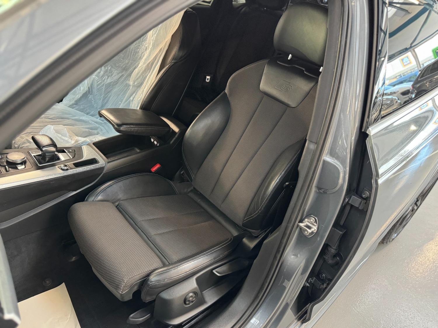 Used Audi A4 2017 for sale - 76682390: Photo 62