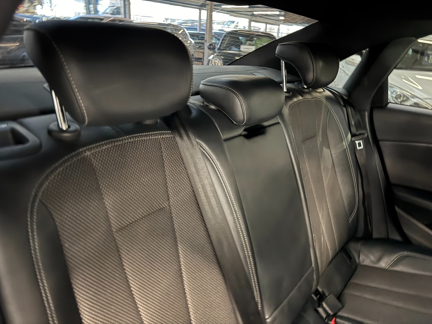 Used Audi A4 2017 for sale - 76682390: Photo 70