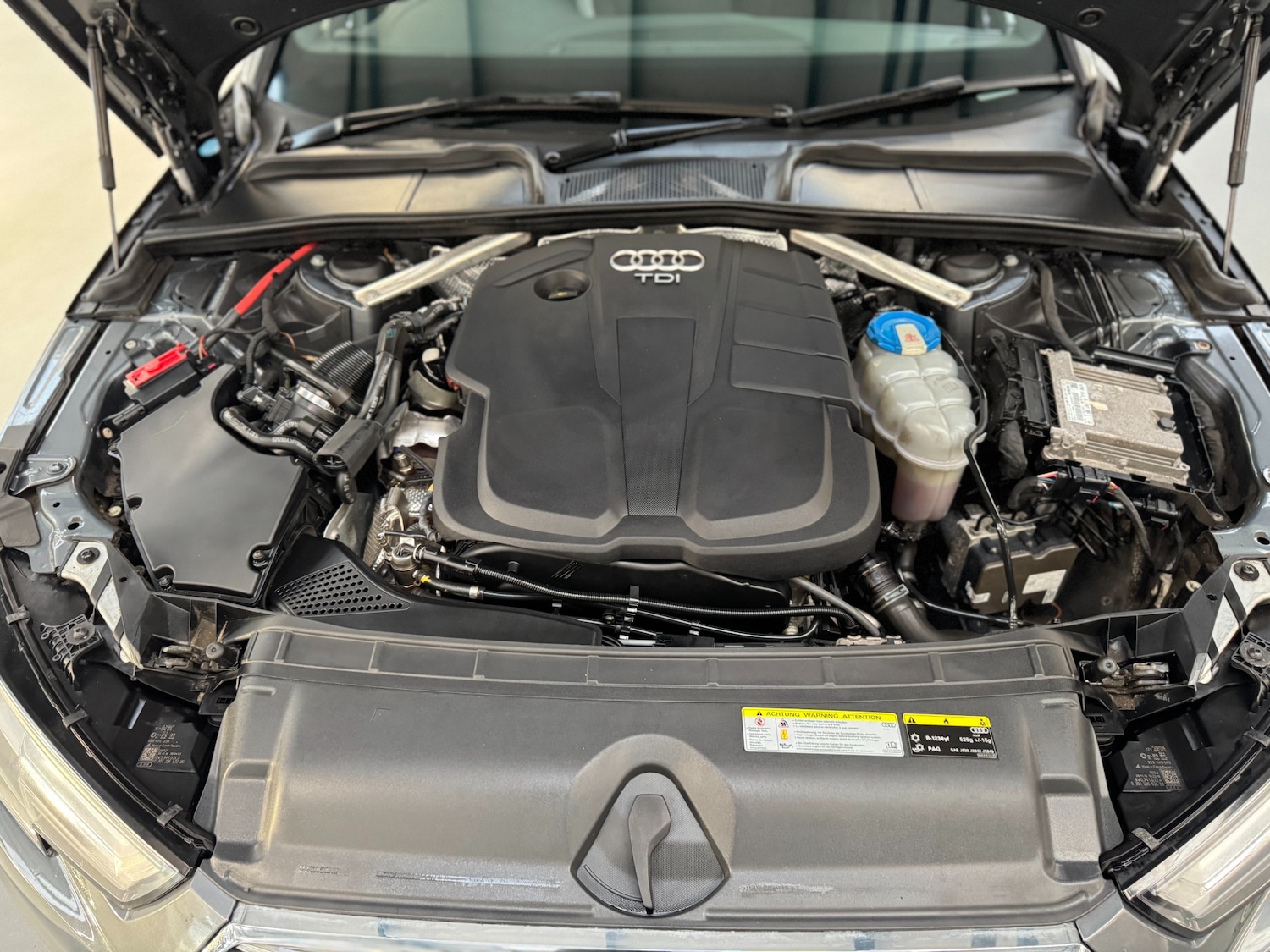 Used Audi A4 2017 for sale - 76682390: Photo 86