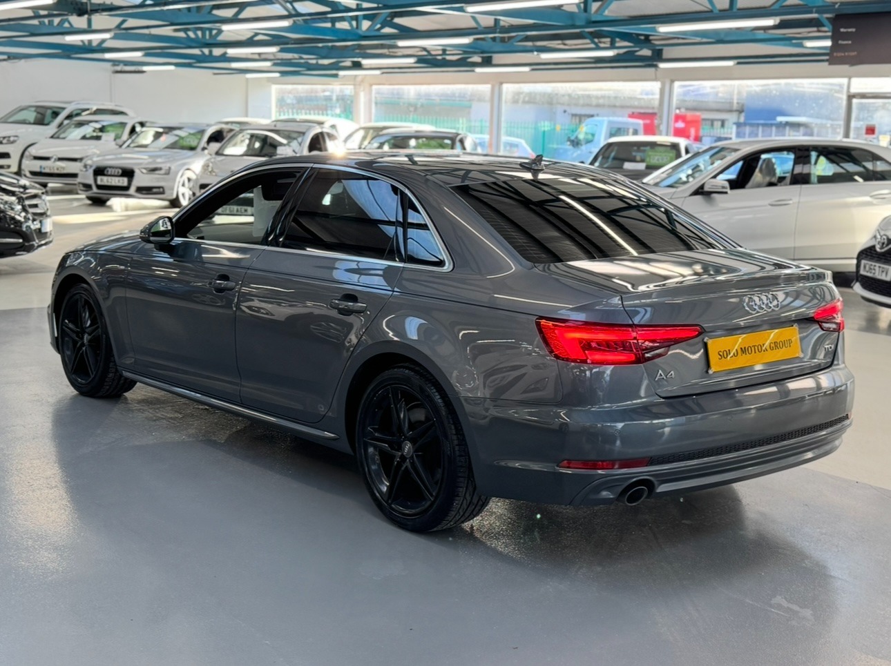 Used Audi A4 2017 for sale - 76682390: Photo 91