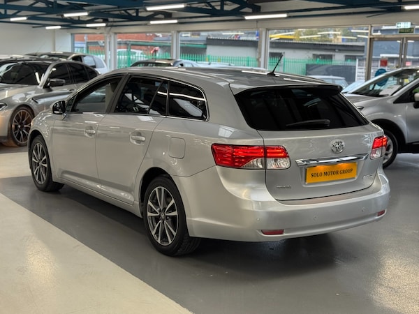 Used Toyota Avensis 2012 for sale - 76292301: Photo 14