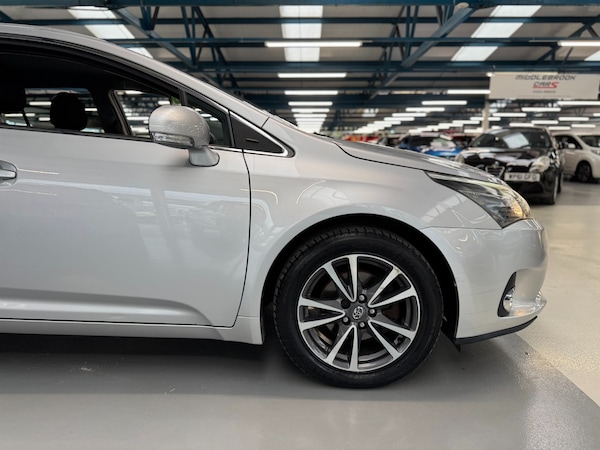 Used Toyota Avensis 2012 for sale - 76292301: Photo 23