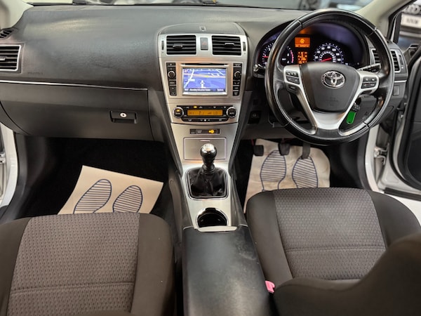 Used Toyota Avensis 2012 for sale - 76292301: Photo 26