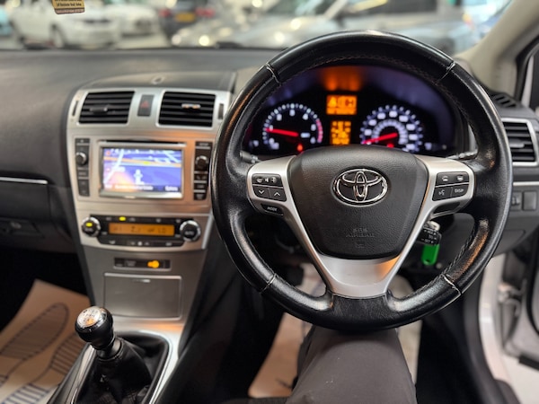 Used Toyota Avensis 2012 for sale - 76292301: Photo 27