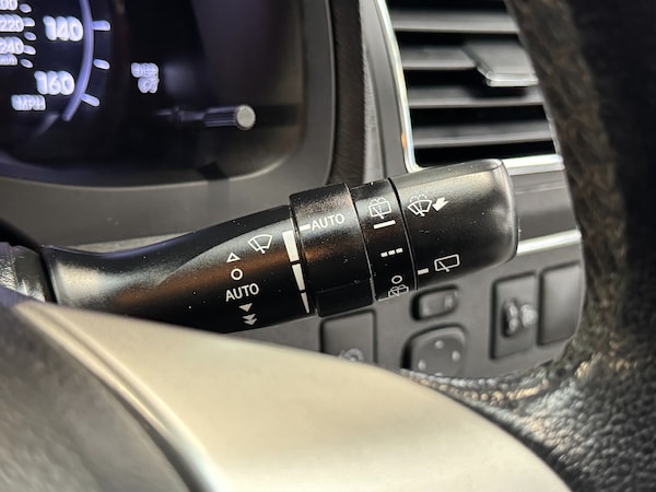 Used Toyota Avensis 2012 for sale - 76292301: Photo 43