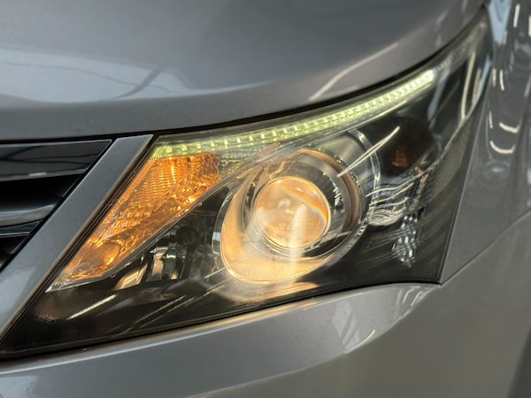 Used Toyota Avensis 2012 for sale - 76292301: Photo 65