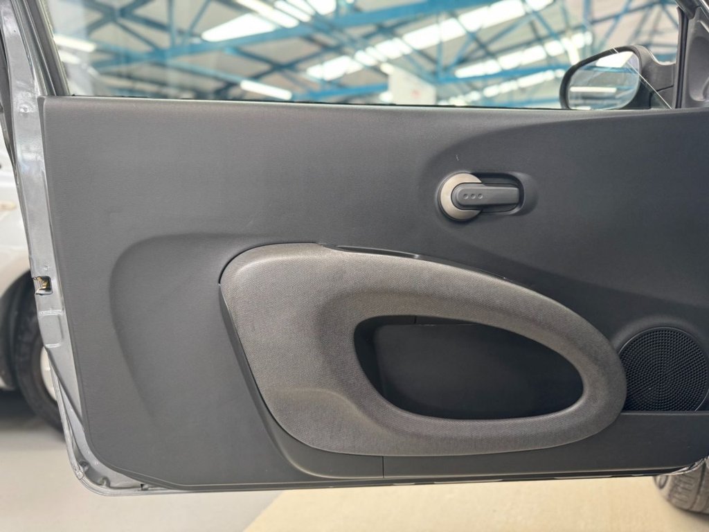 Used Nissan Micra 2003 for sale - 77764972: Photo 32