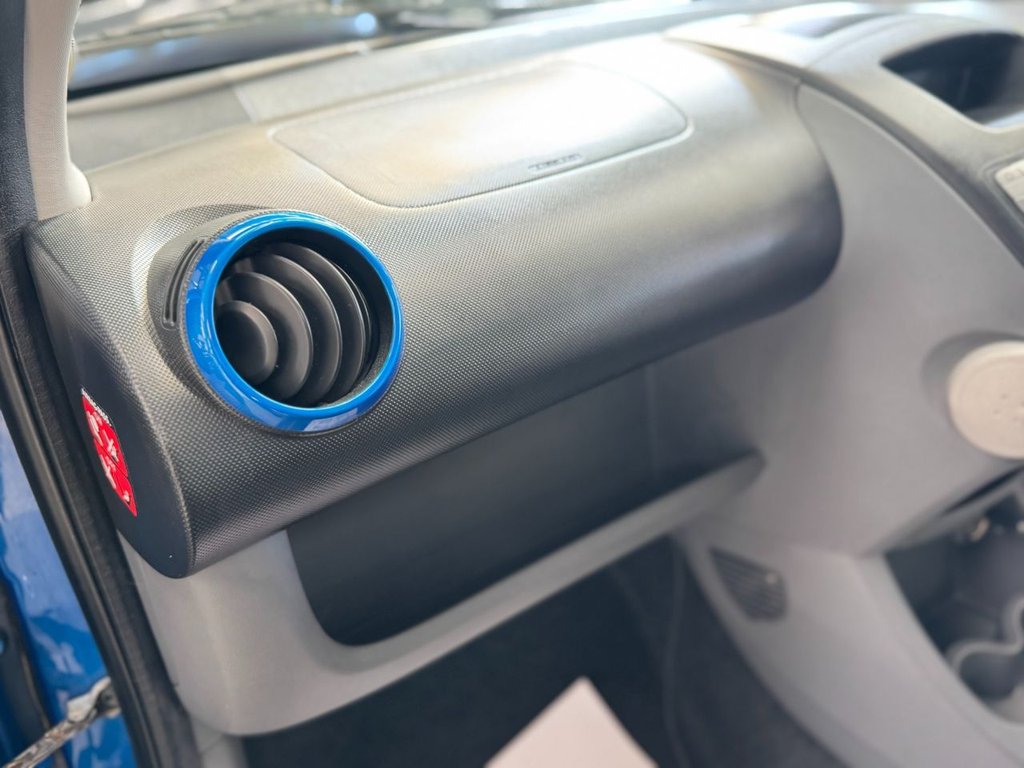 Used Toyota AYGO 2010 for sale - 77733984: Photo 44