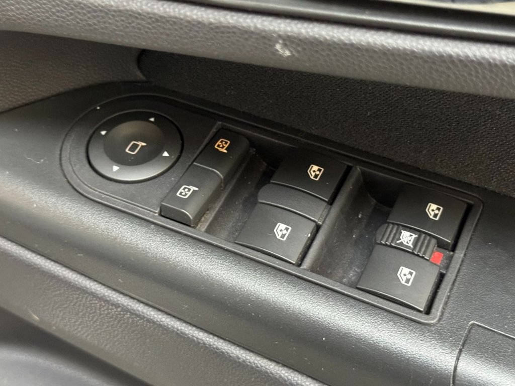 Used Vauxhall Zafira 2011 for sale - 77583109: Photo 50