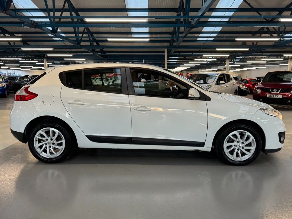 Used Renault Megane 2013 for sale - 77161948: Photo 20