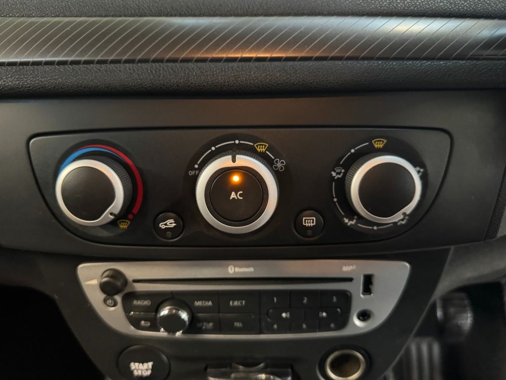 Used Renault Megane 2013 for sale - 77161948: Photo 30