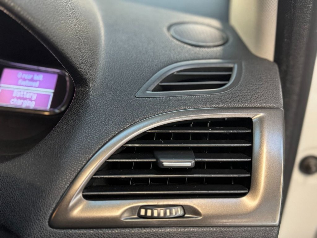 Used Renault Megane 2013 for sale - 77161948: Photo 41