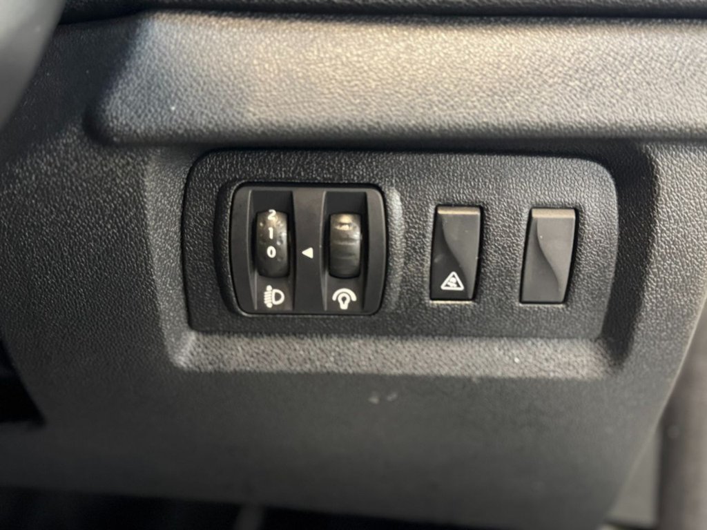 Used Renault Megane 2013 for sale - 77161948: Photo 42