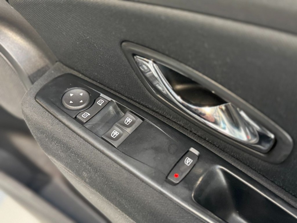 Used Renault Megane 2013 for sale - 77161948: Photo 47