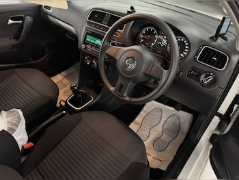 Used Volkswagen Polo 2013 for sale - 76428660: Photo