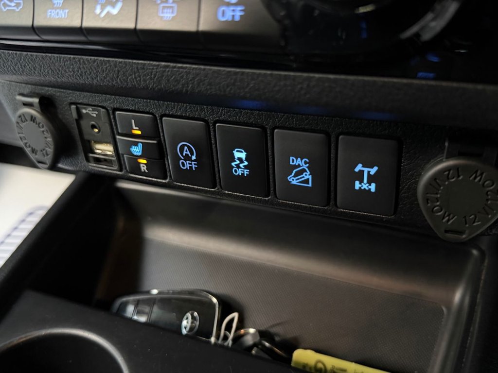 Used Toyota Hilux 2019 for sale - 77647842: Photo 30