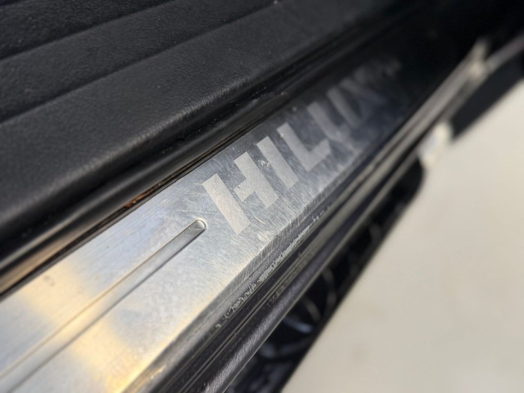 Used Toyota Hilux 2019 for sale - 77647842: Photo 43