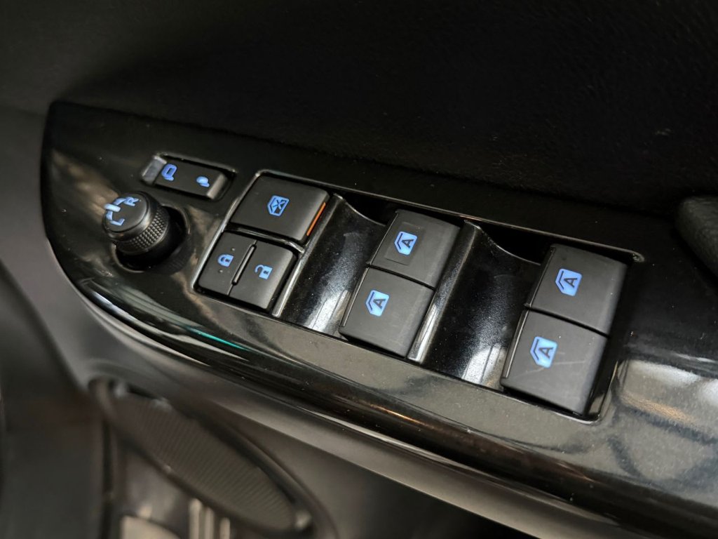 Used Toyota Hilux 2019 for sale - 77647842: Photo 44