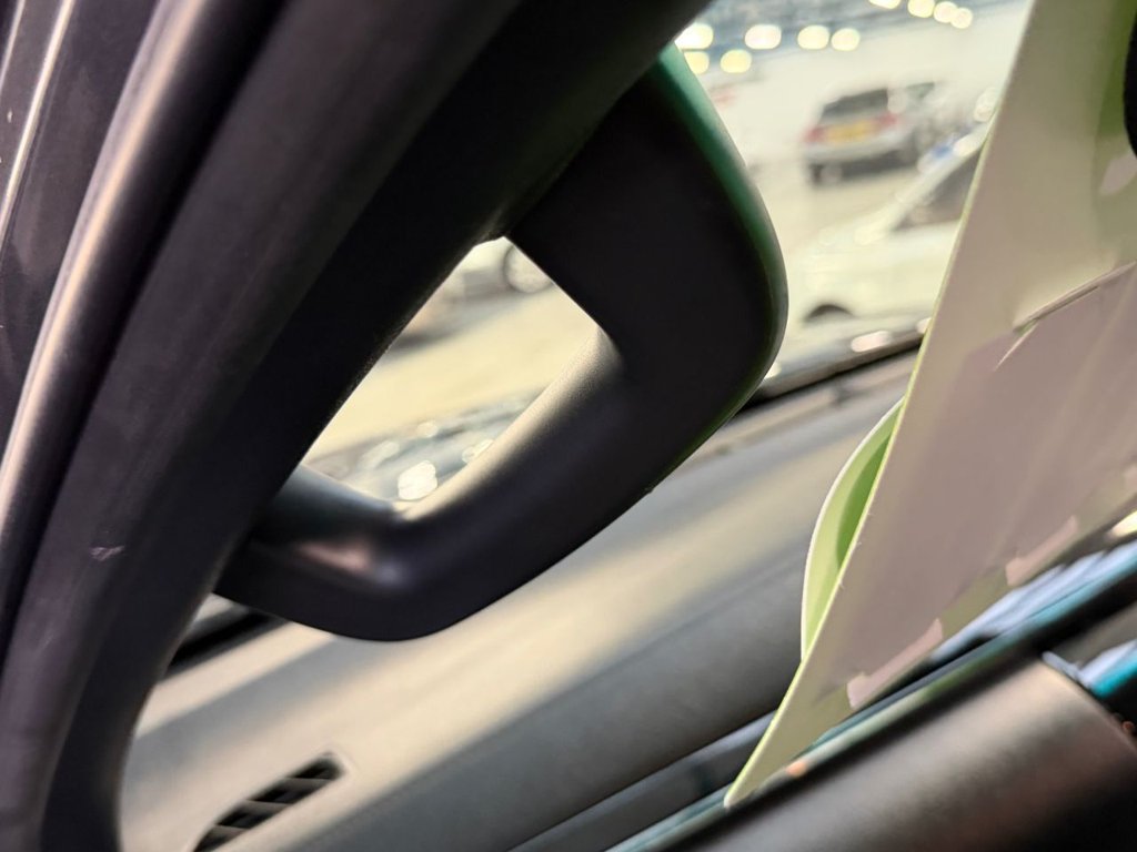 Used Toyota Hilux 2019 for sale - 77647842: Photo 50