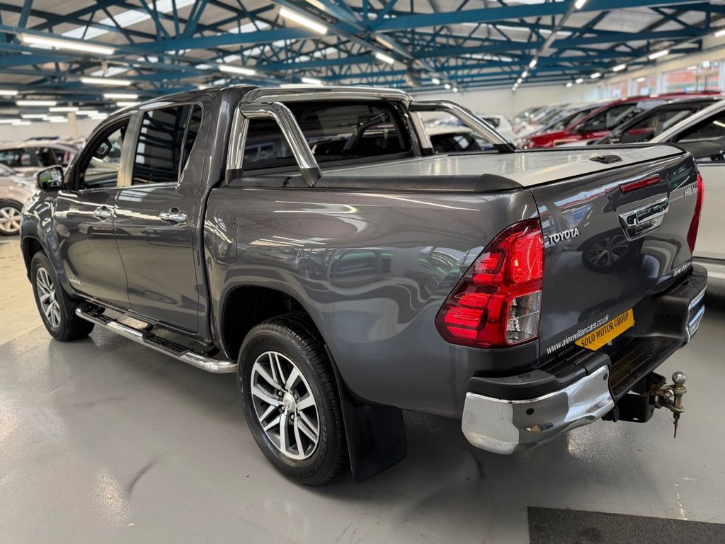 Used Toyota Hilux 2019 for sale - 77647842: Photo 8