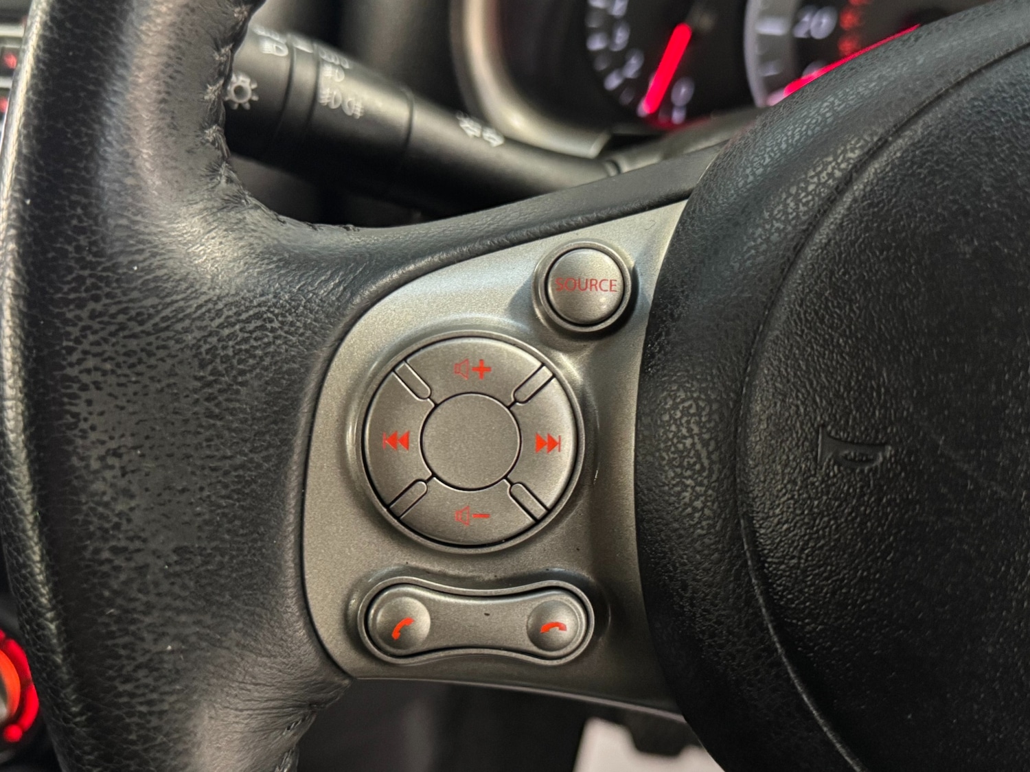 Used Nissan Micra 2012 for sale - 76602802: Photo 41