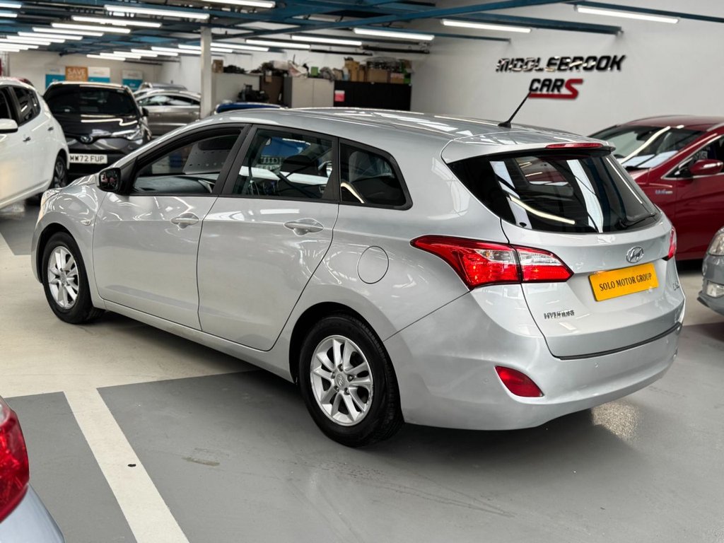 Used Hyundai i30 2014 for sale - 77654736: Photo 14