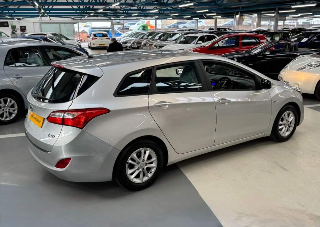 Used Hyundai i30 2014 for sale - 77654736: Photo 19