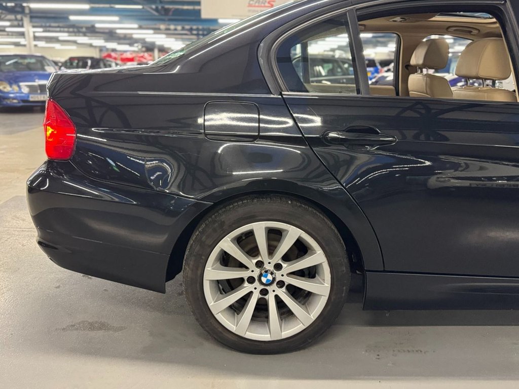 Used BMW 3 Series 2010 for sale - 77422451: Photo 21