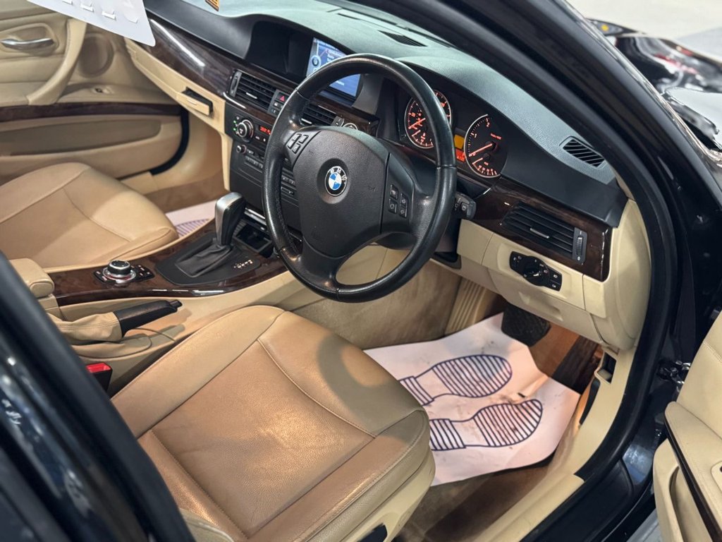 Used BMW 3 Series 2010 for sale - 77422451: Photo 3