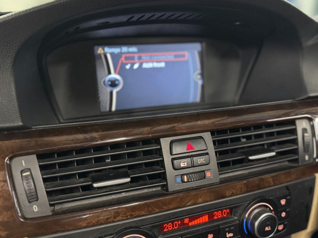 Used BMW 3 Series 2010 for sale - 77422451: Photo 40