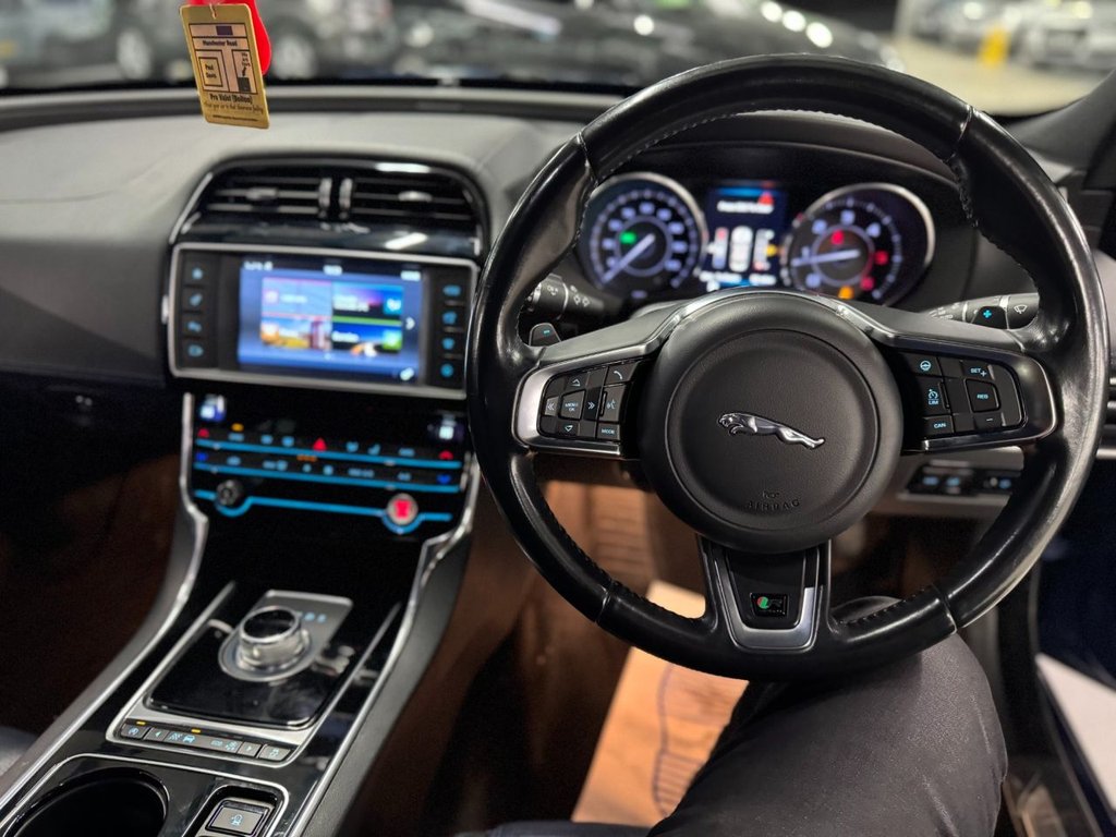 Used Jaguar XE 2016 for sale - 77205429: Photo 29