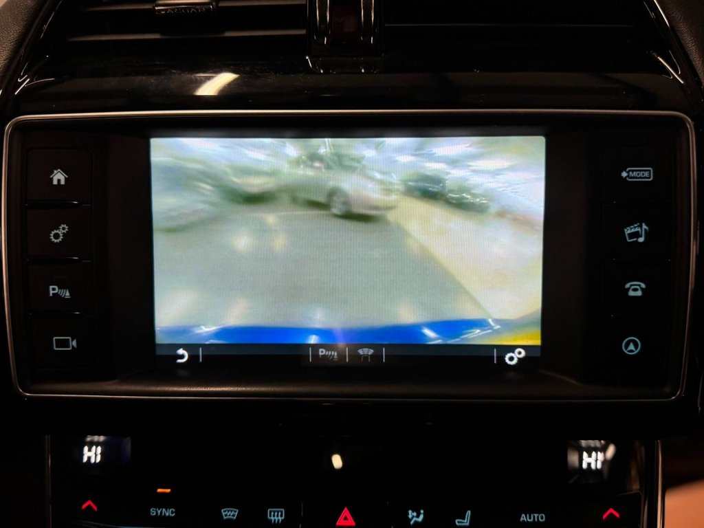 Used Jaguar XE 2016 for sale - 77205429: Photo 38