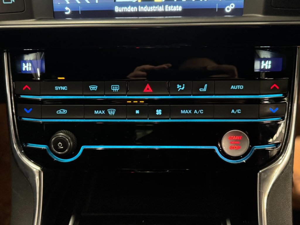 Used Jaguar XE 2016 for sale - 77205429: Photo 40