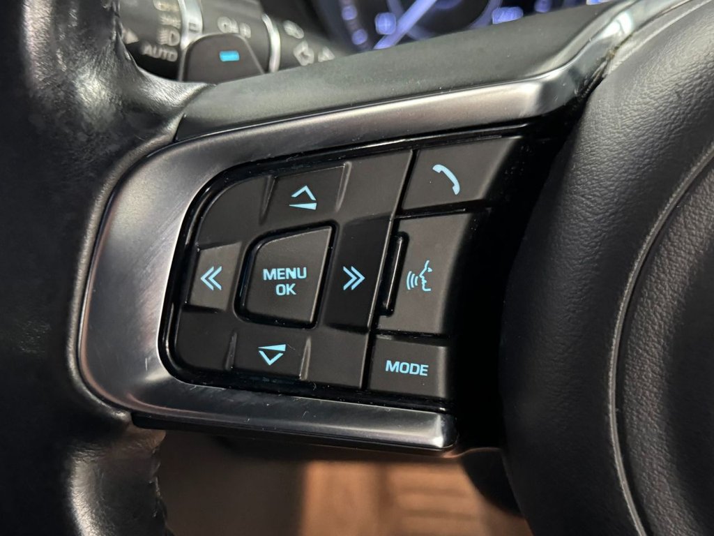 Used Jaguar XE 2016 for sale - 77205429: Photo 45