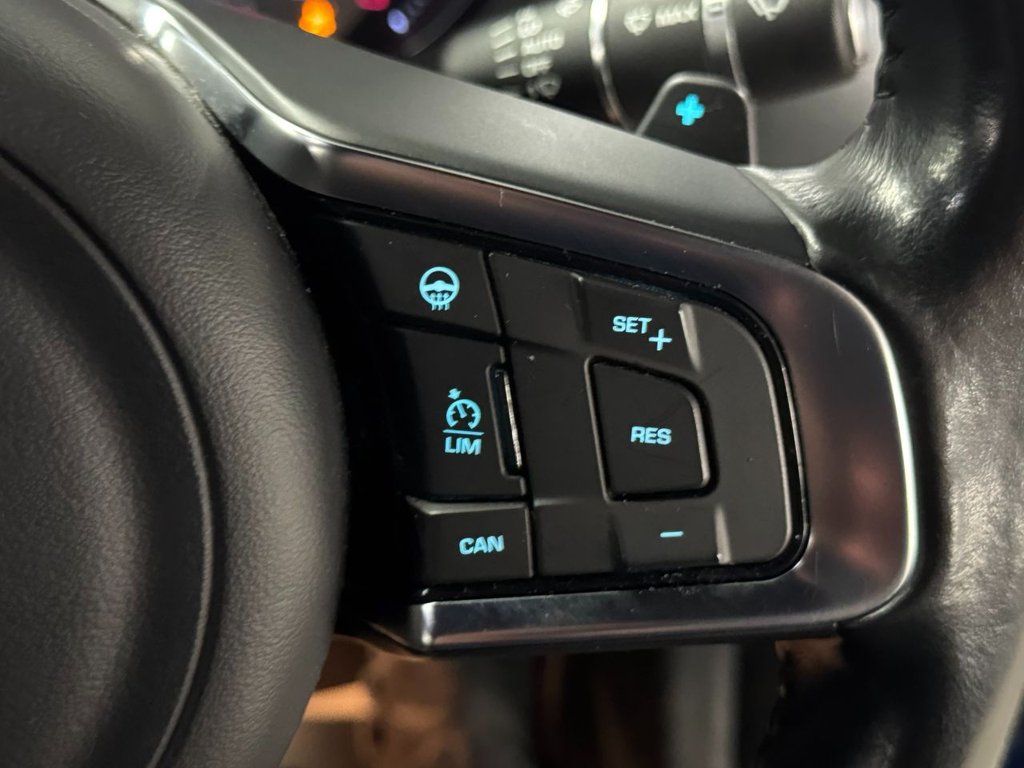 Used Jaguar XE 2016 for sale - 77205429: Photo 47