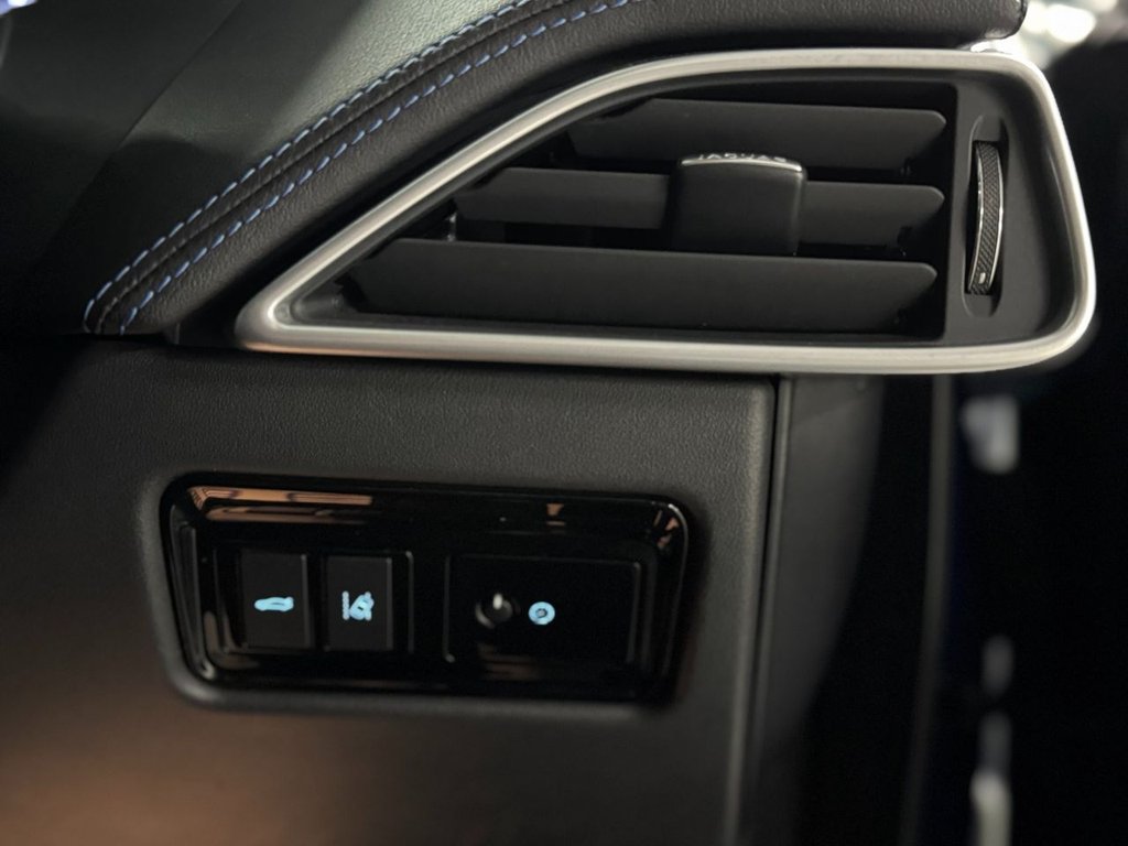 Used Jaguar XE 2016 for sale - 77205429: Photo 49