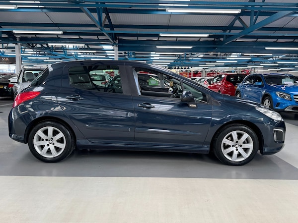 Used Peugeot 308 2013 for sale - 76340835: Photo 19