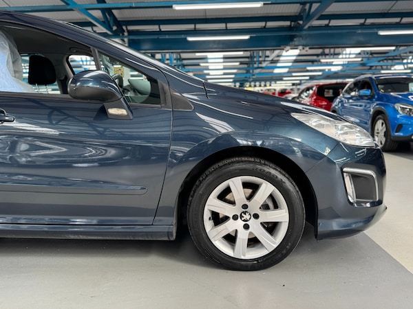 Used Peugeot 308 2013 for sale - 76340835: Photo 20