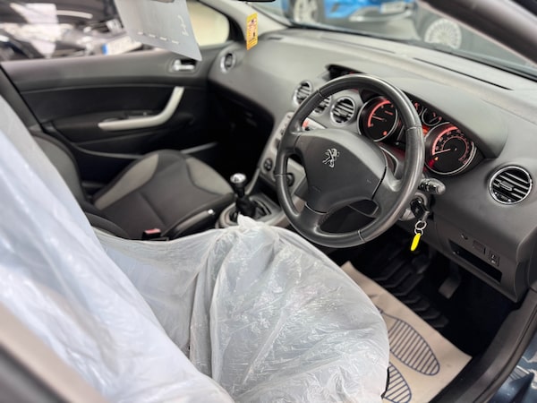 Used Peugeot 308 2013 for sale - 76340835: Photo 22