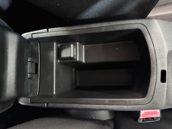 Used Peugeot 308 2013 for sale - 76340835: Photo 29