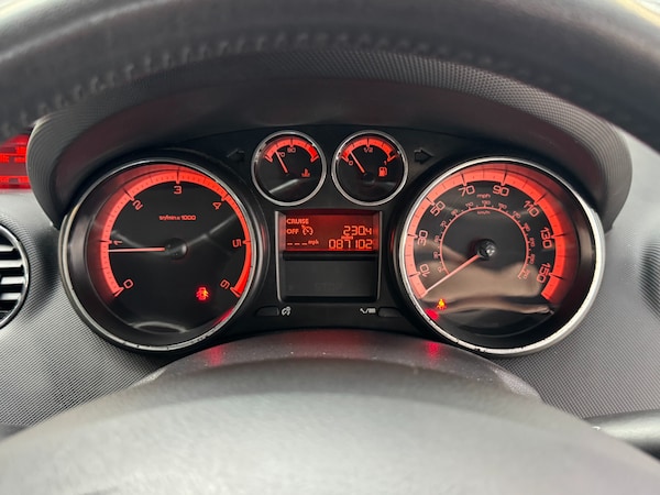 Used Peugeot 308 2013 for sale - 76340835: Photo 37