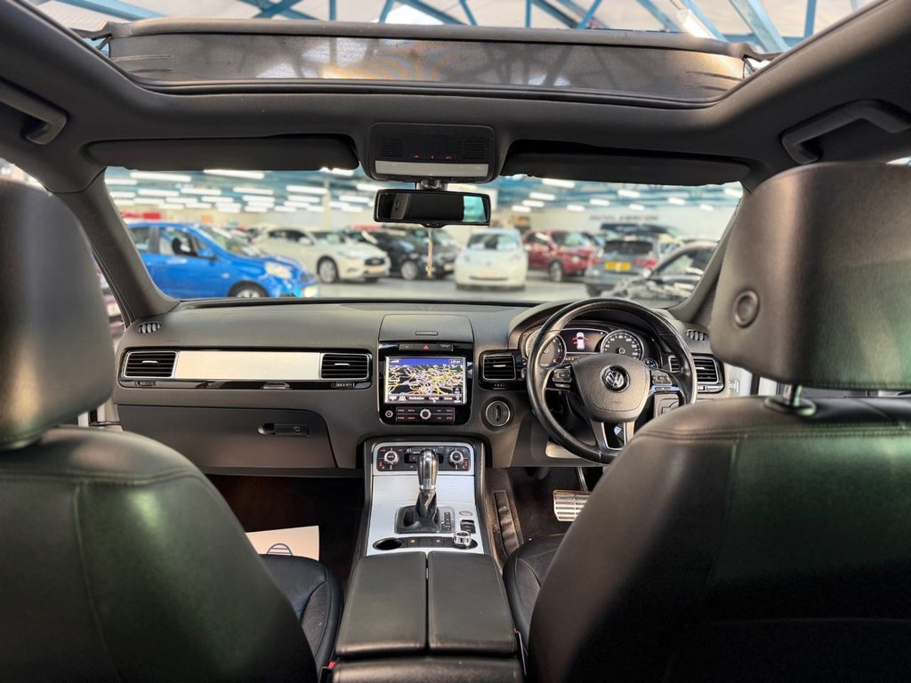 Used Volkswagen Touareg 2013 for sale - 77102508: Photo 24