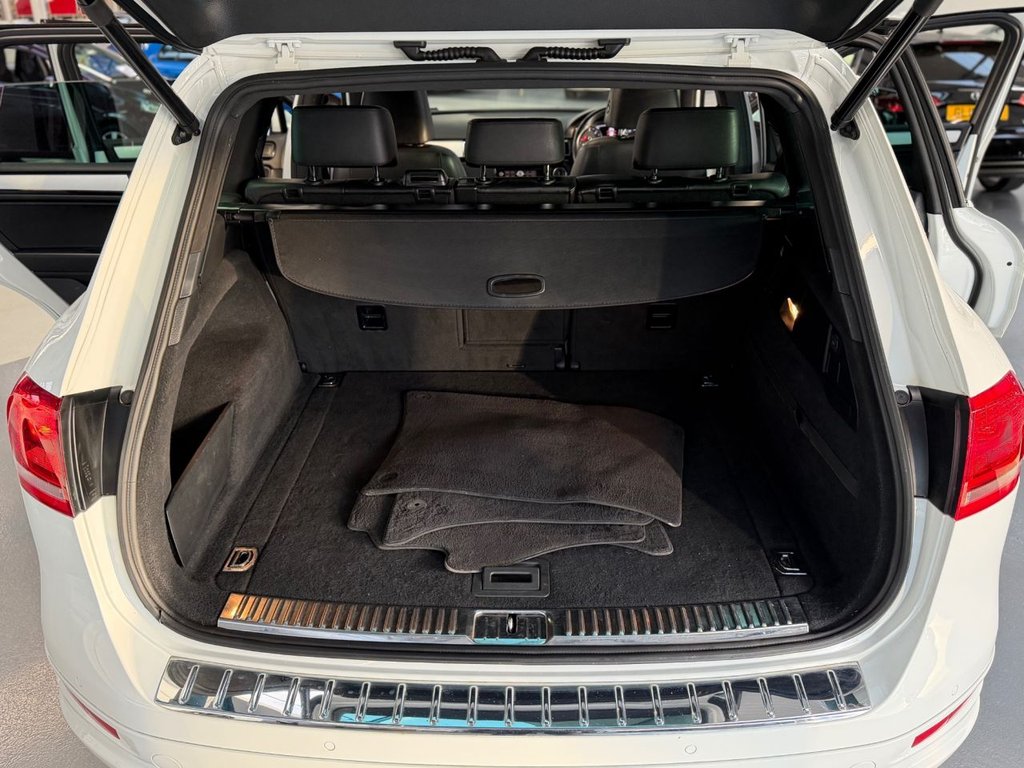 Used Volkswagen Touareg 2013 for sale - 77102508: Photo 27