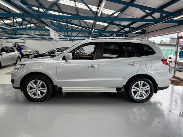 Used Hyundai Santa Fe 2010 for sale - 74891575: Photo 10