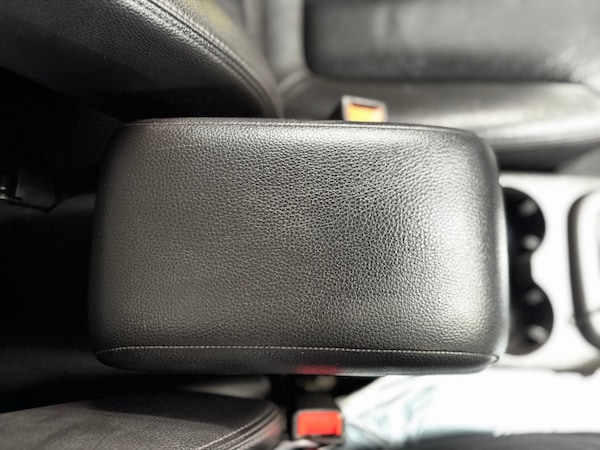 Used Hyundai Santa Fe 2010 for sale - 74891575: Photo 27
