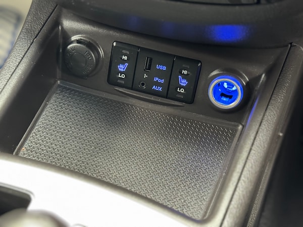 Used Hyundai Santa Fe 2010 for sale - 74891575: Photo 38
